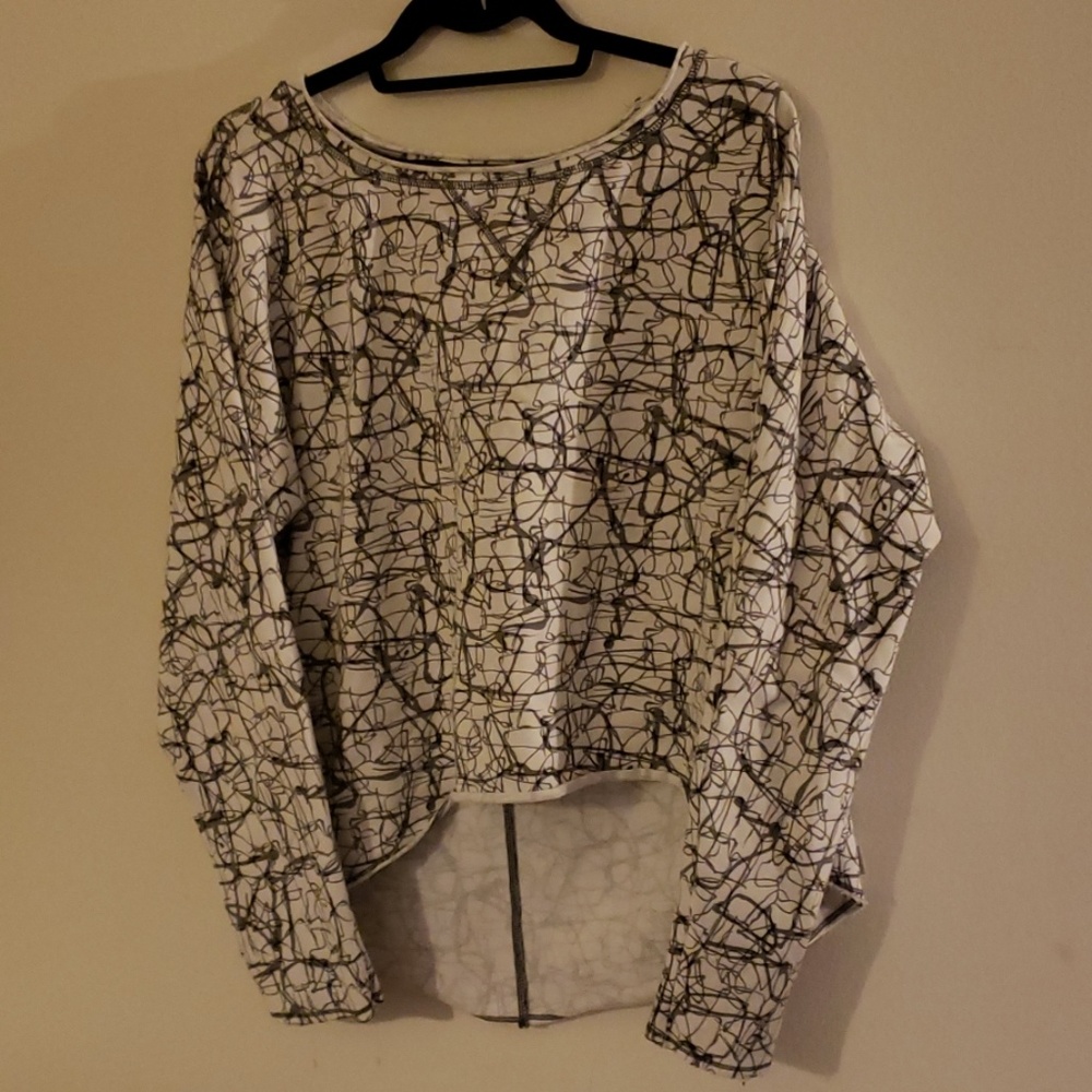 Sweatshirt,  Andrew Marc New York.
